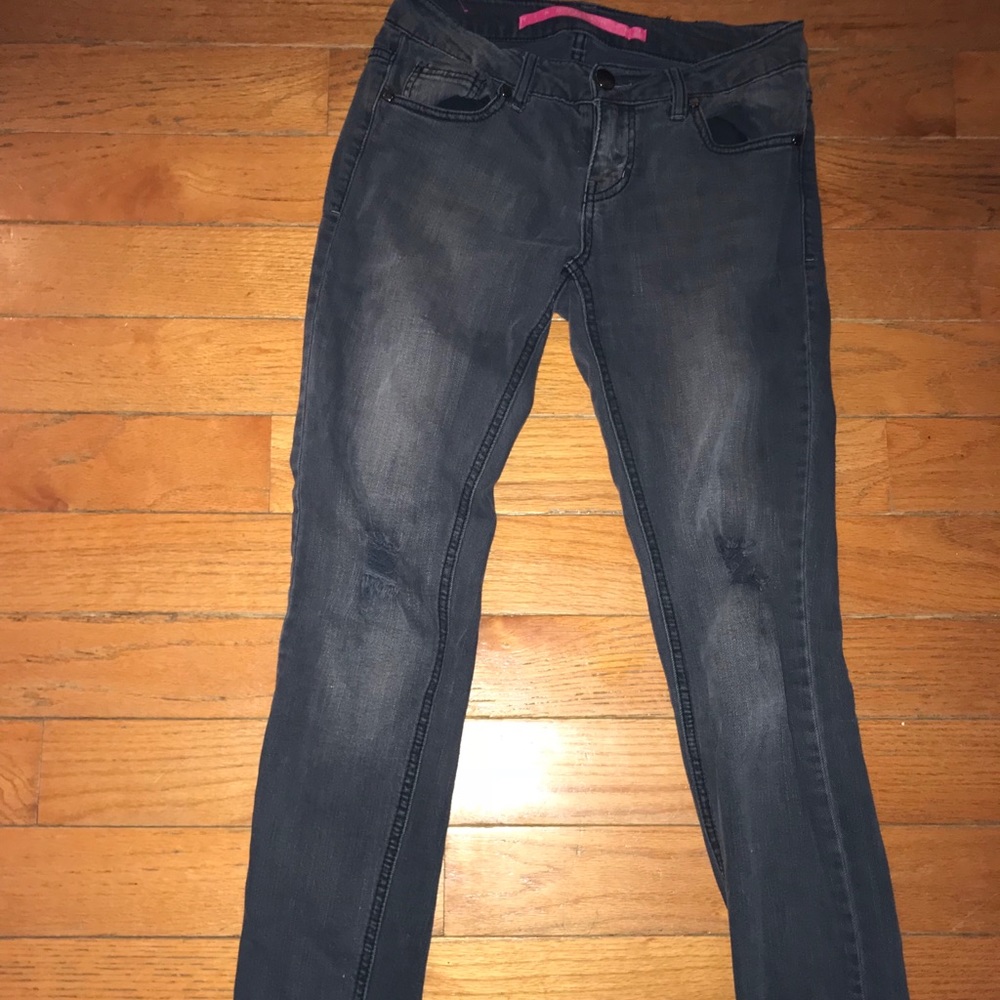 Gray low-rise ripped jeans